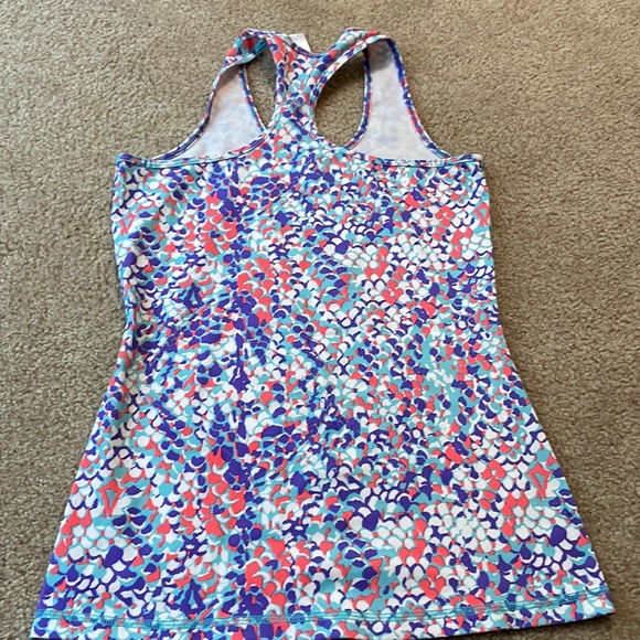 Ivivva tank - Picture 3 of 3